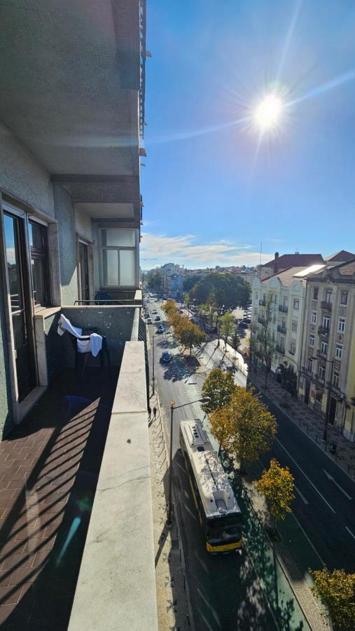 Single Or Double With Balcony Close To Alameda Metro! Séjour chez l'habitant Lisboa